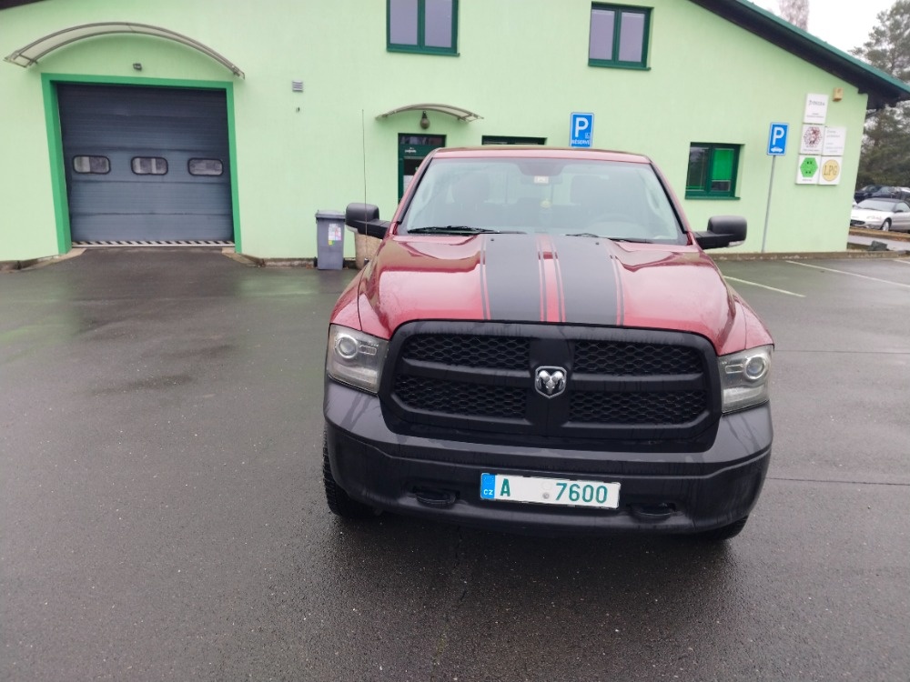 DODGE RAM 1500 5.7 HEMI, rok 2015, 4x4 - 10