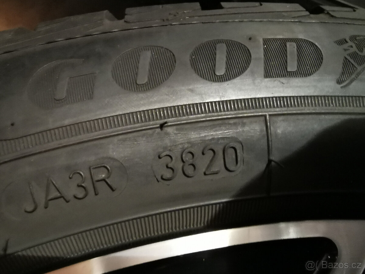 VW ID.3 / Cupra Born - orig. 19" alu zimná sada - 10