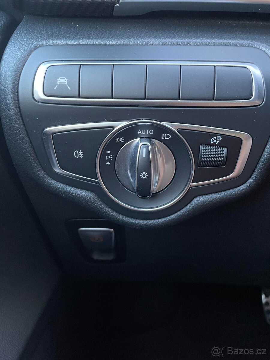 Mercedes-Benz V300d AMG 176kW - 10