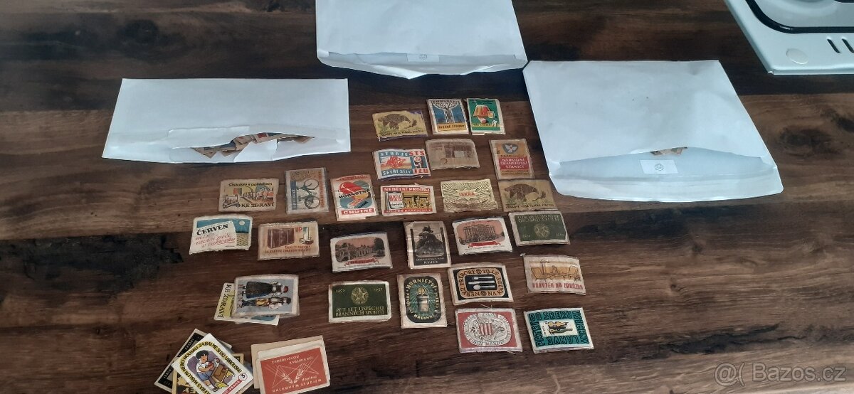 MINCE,BANKOVKY,ETIKETY KRABIČEK OD SIREK - 10