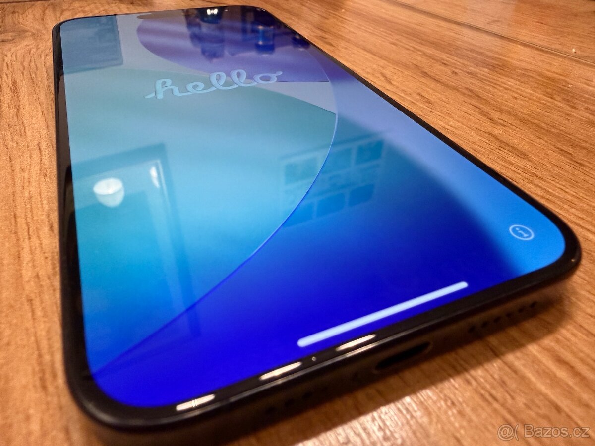 Apple iPhone 15 Pro Max 256GB modrý - 10