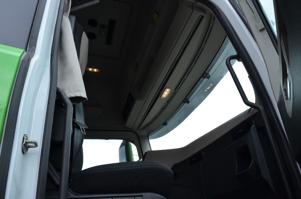 Tahač návěsů FORD F-MAX - 10