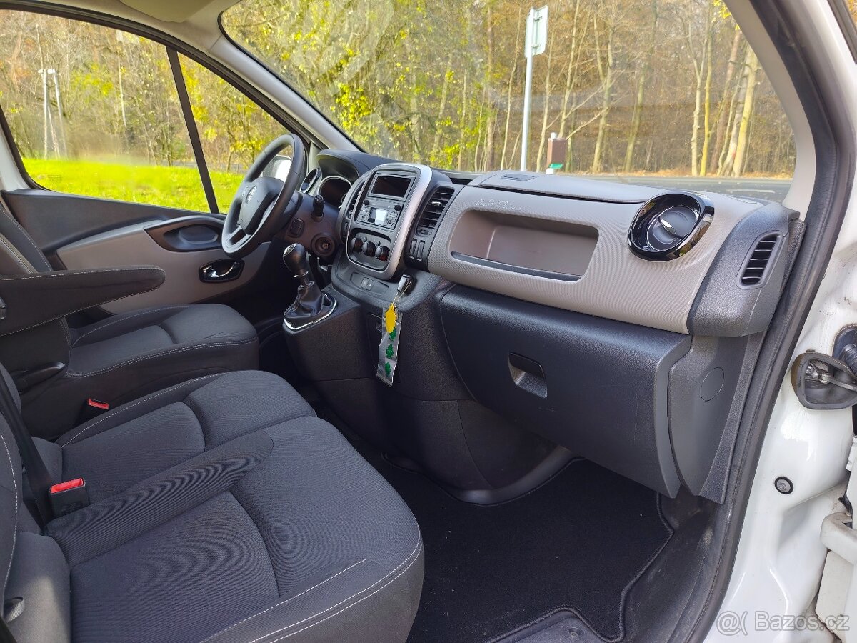 RENAULT TRAFIC 1.6 92kW NAJ. 133000KM ROK 2019 - 10