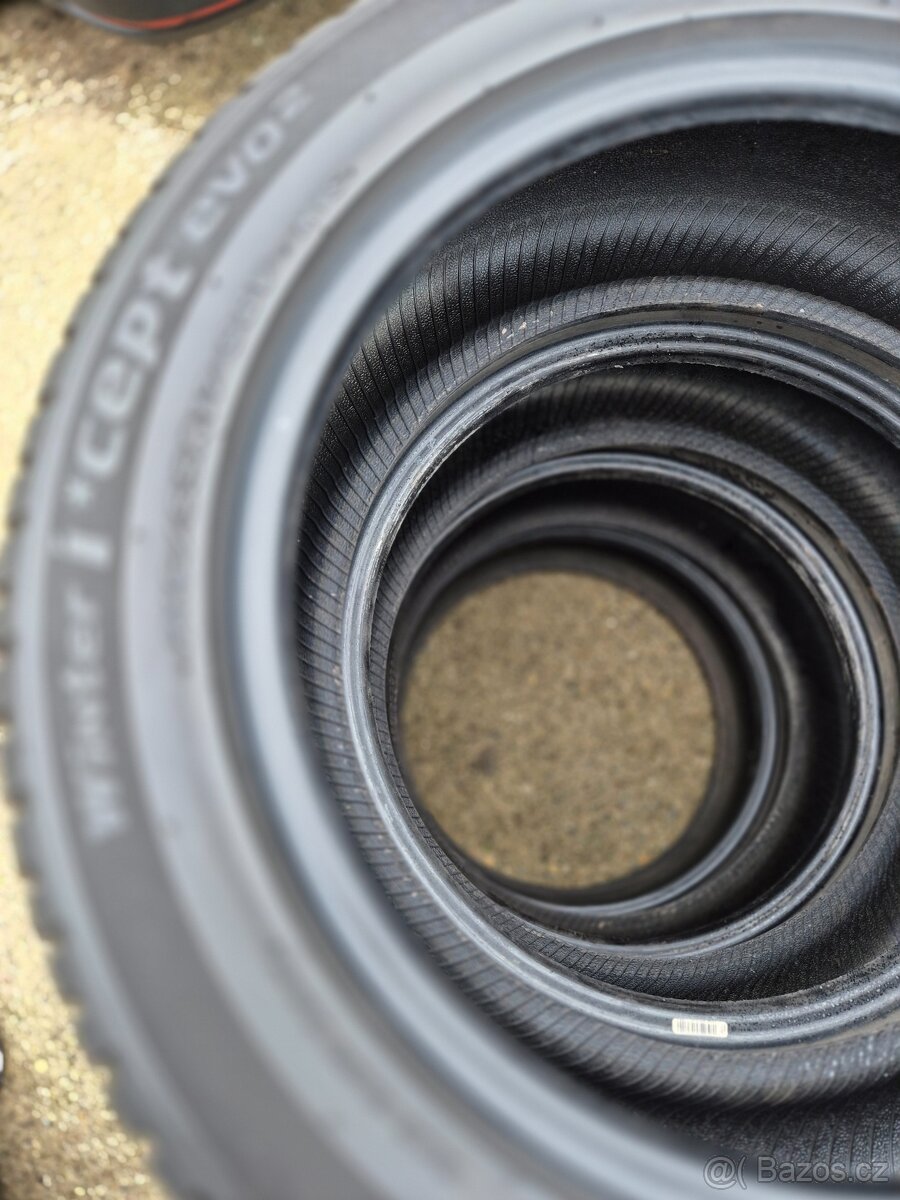 4x Hankook Winter Evo 2,rozměr 215/55R17 - 10