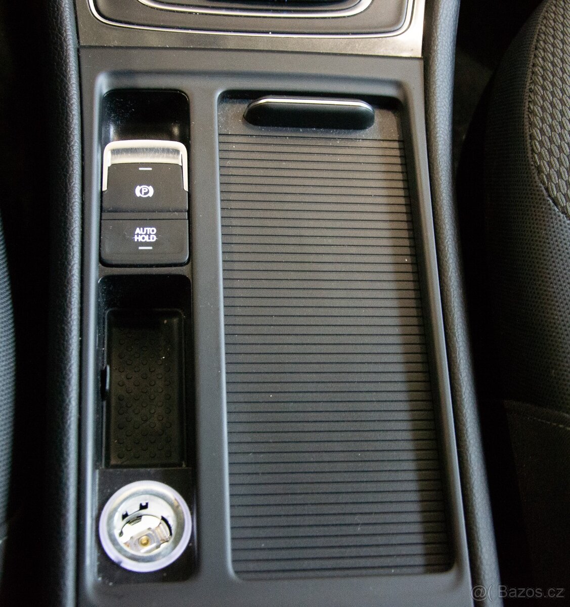 Volkswagen e-Golf - 10