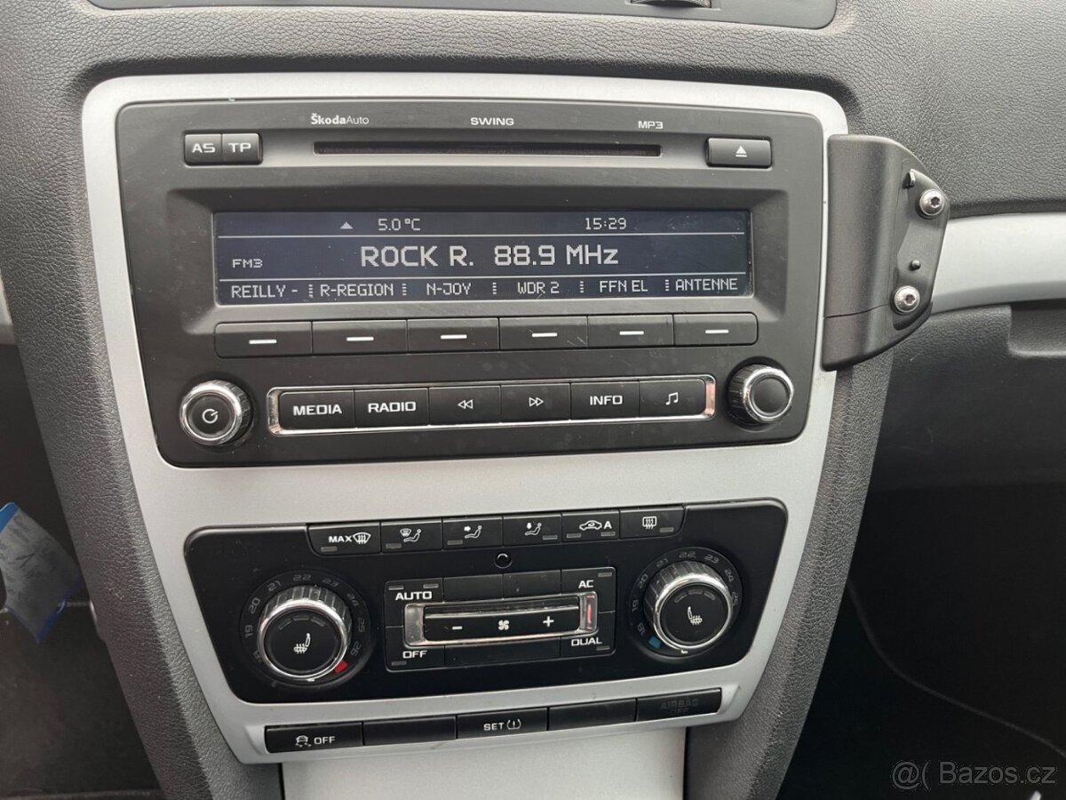 Škoda Octavia 1.6 TDi • 7/2011 • 77kw • 2 sady kol - 10