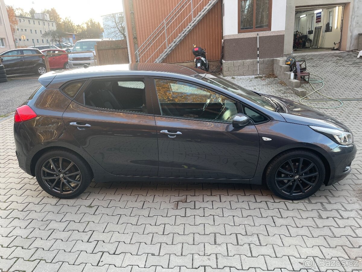 Kia Ceed 1,4i sport - 10