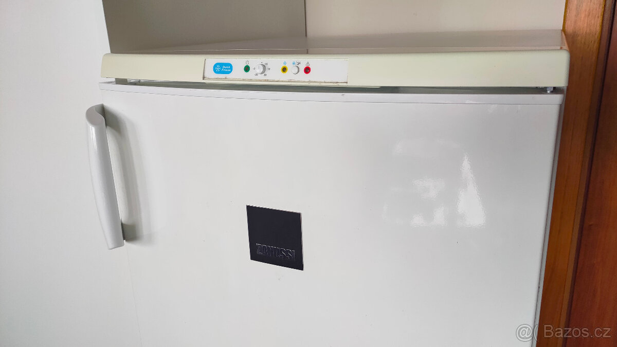 mrazák ZANUSSI - 10