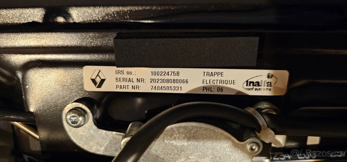 Nová elektrická střešní klapka, okno z Renault - 10