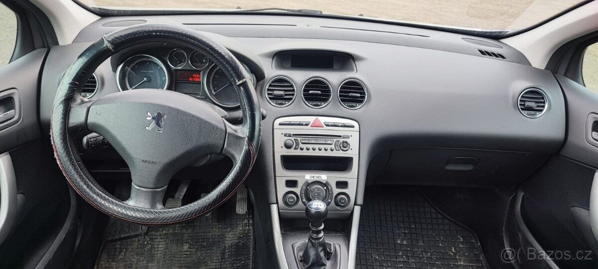 Peugeot 308 1.6 HDI - 10
