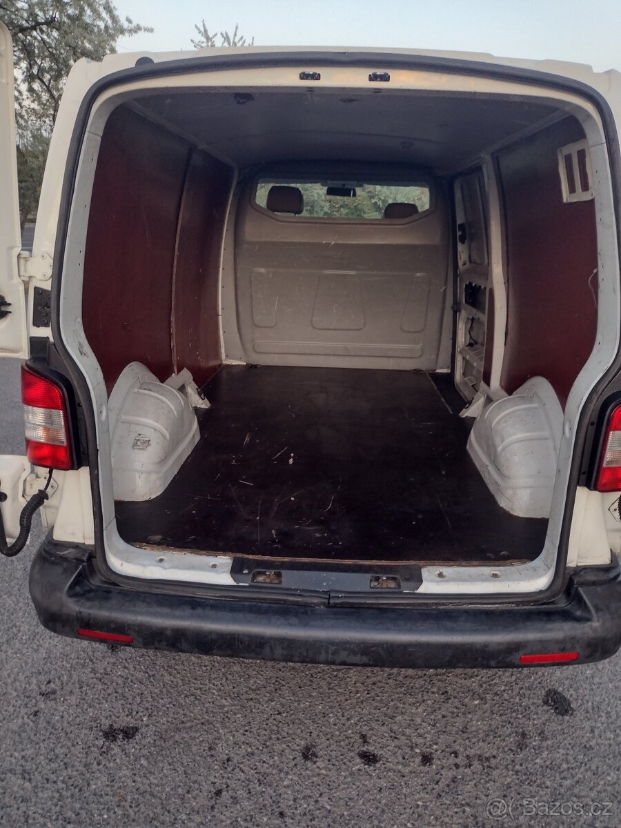 VW Transporter T5.1 2.0TDI -- 2012 - 10