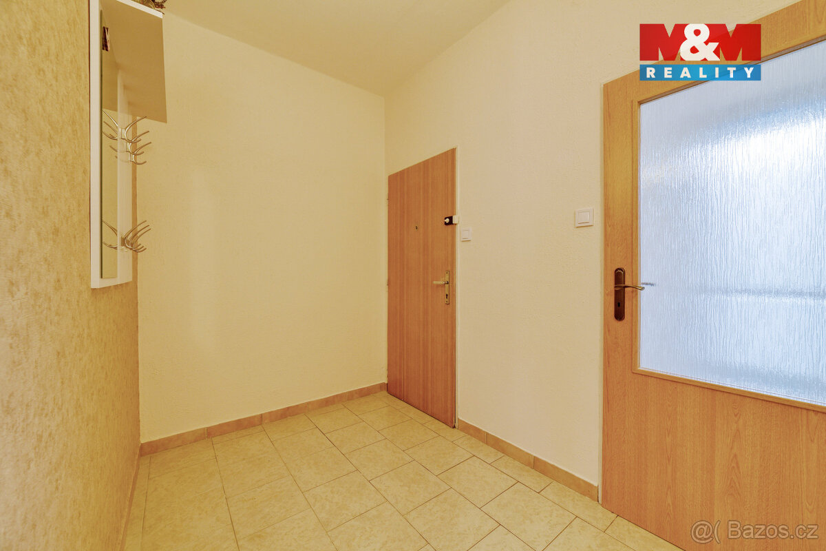 Pronájem bytu 3+1 v Mariánských Lázních, ul. Stavbařů - 10