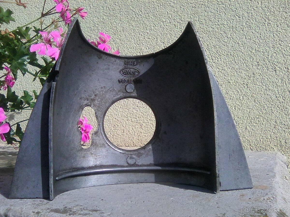 Jawa 350/354 - válce,kryt karburatoru,kryt spojky a další ND - 10