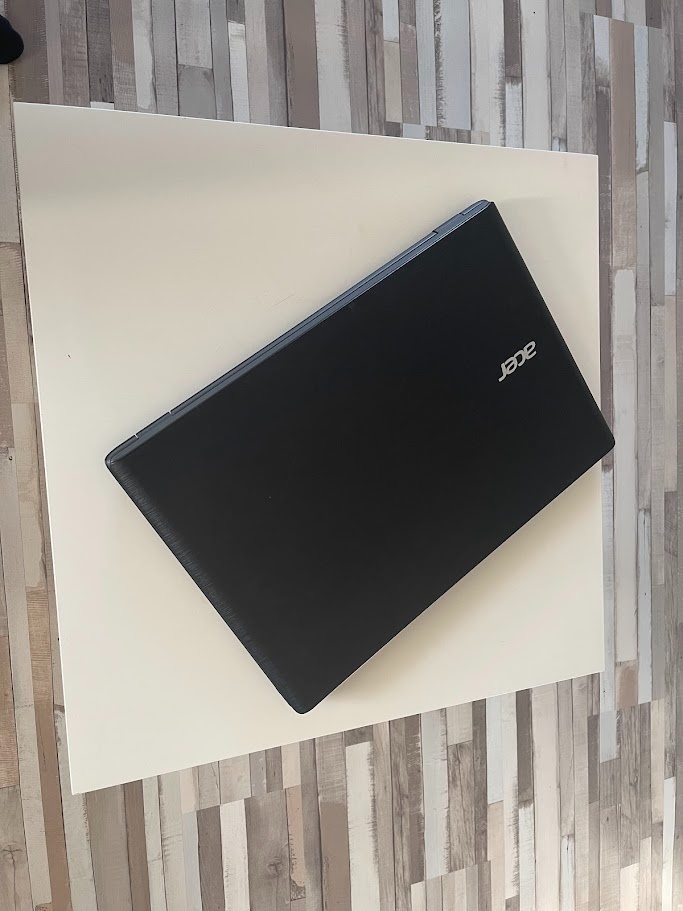 Acer Aspire E5 - 772G - 10