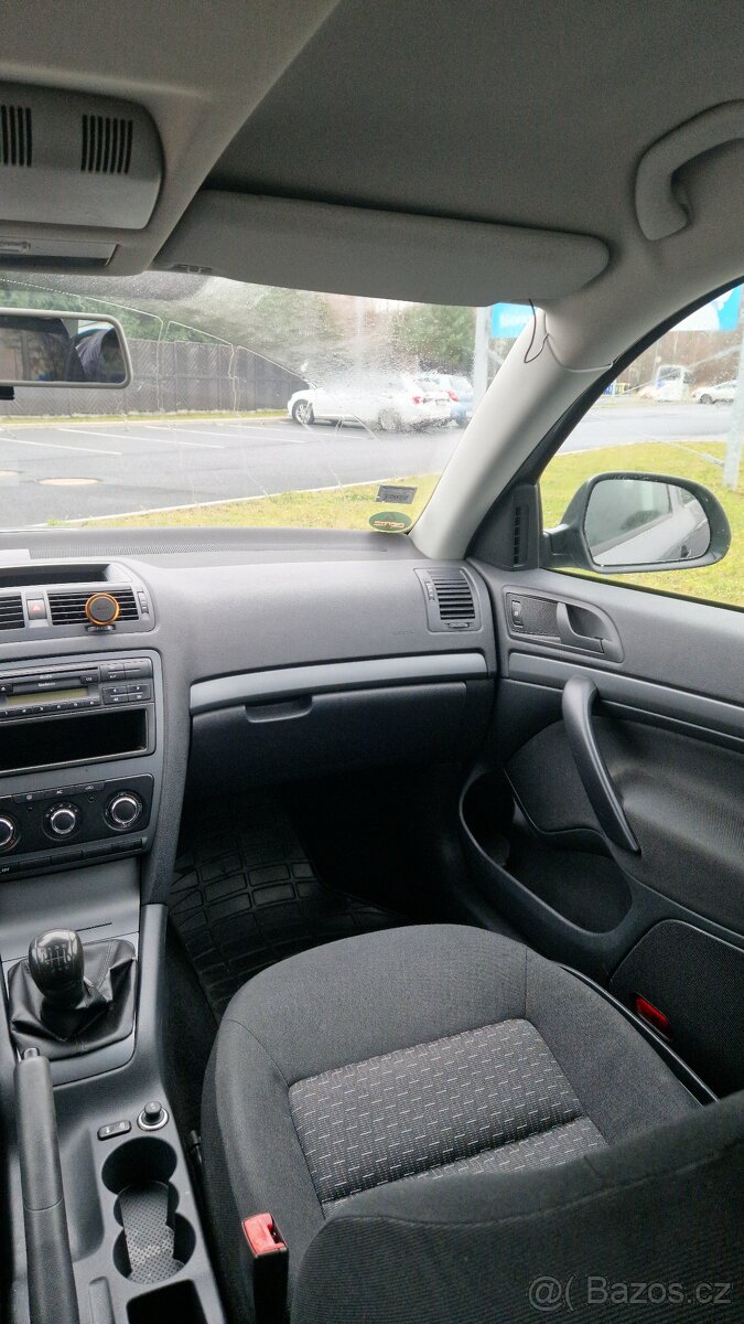 Škoda Octavia 2 - 1.2 TSI 77 kw 2012 - 10