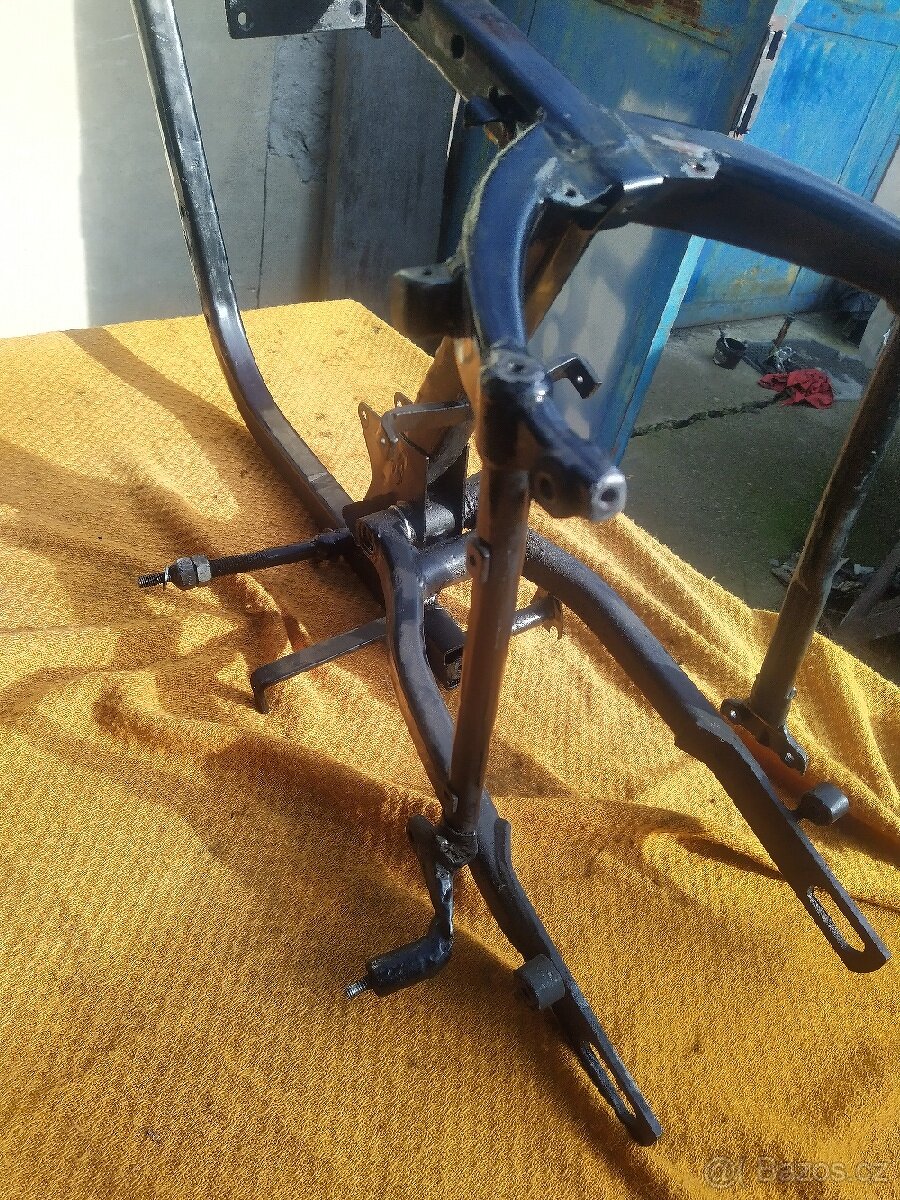 Jawa 350/typ 360 panelka rám - 10