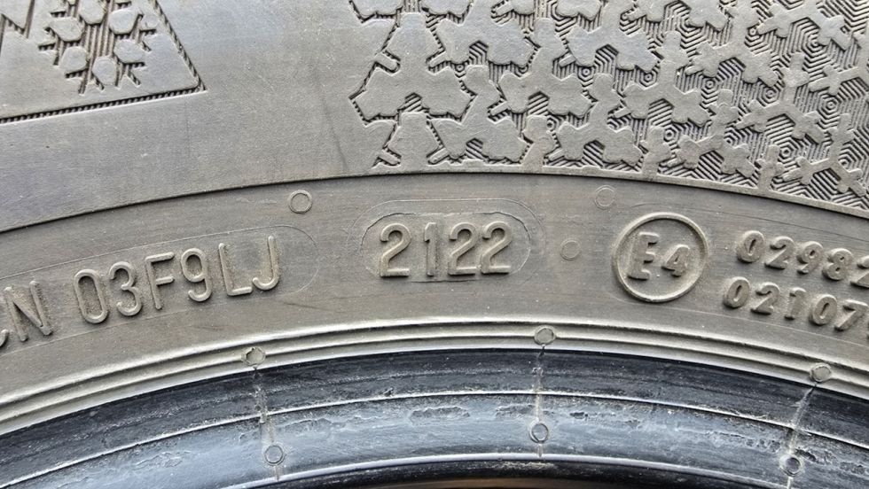 Zimní pneu 195/65/15 Continental - 10