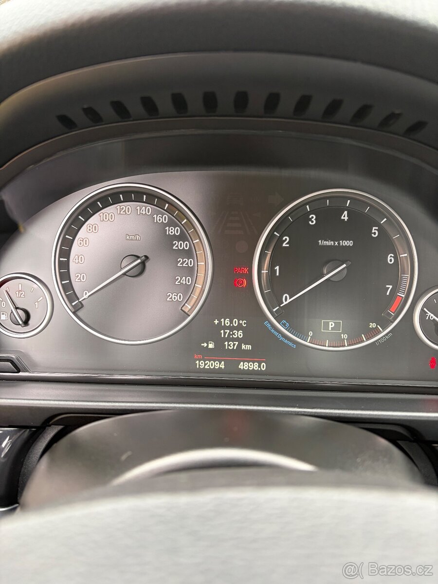 BMW 5 520i 2013 - 10