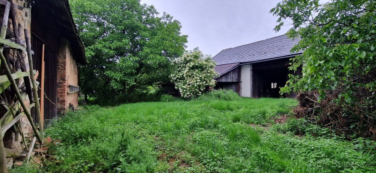 Lukavec - Rodinný dům, pozemek 4050 m² - 10