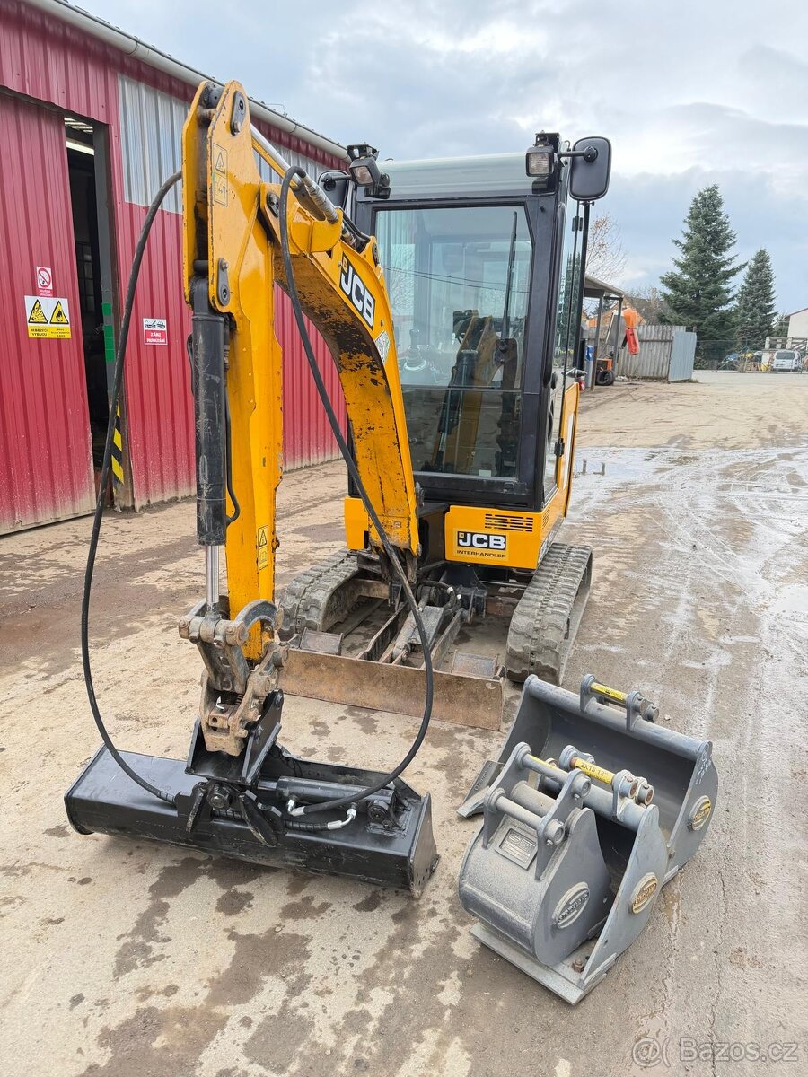 Pásový bagr JCB 16C-1 - konečná cena, doprava po ČR zdarma - 10