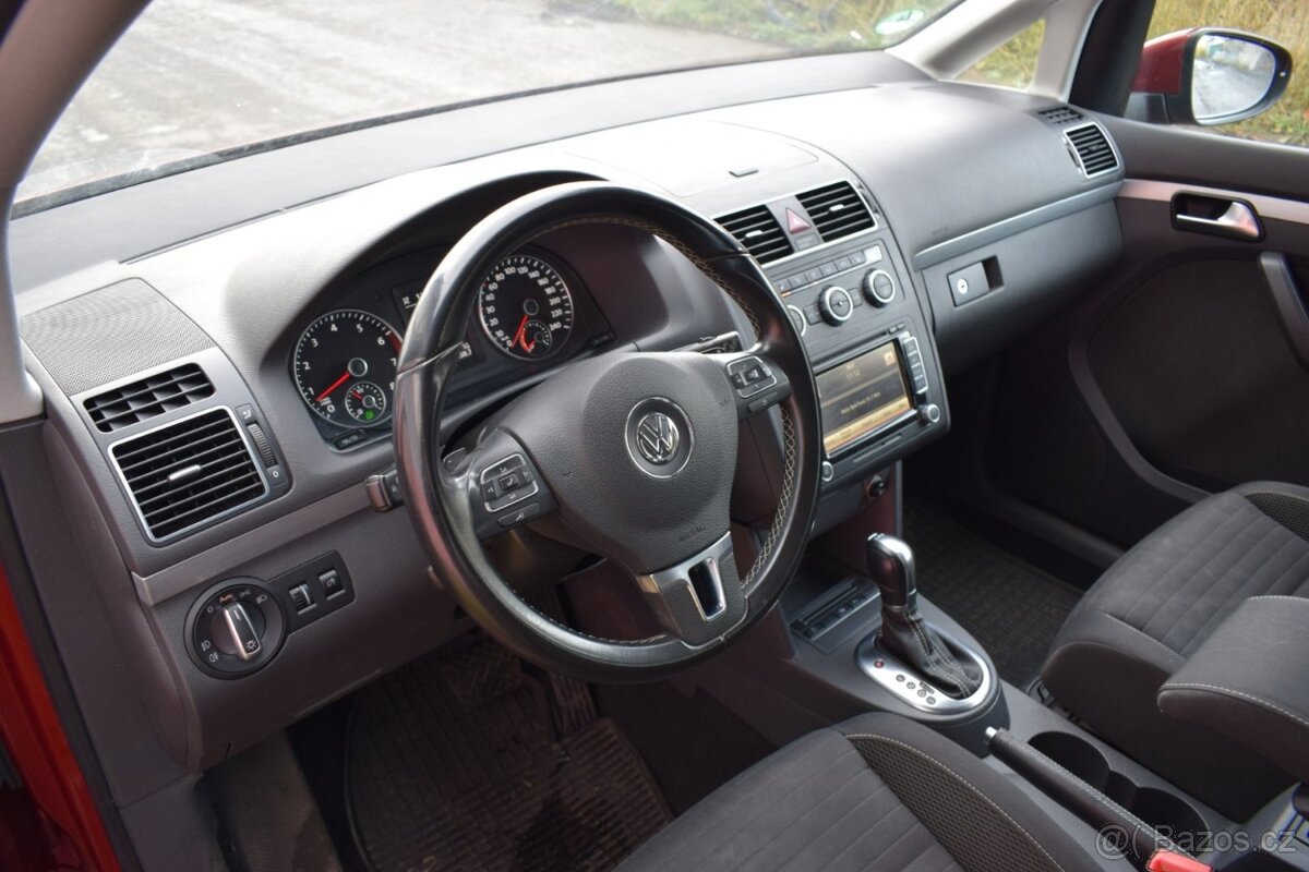Volkswagen Touran 1.4TSi+CNG/AUTOMAT/2014/VÝBAVA - 10