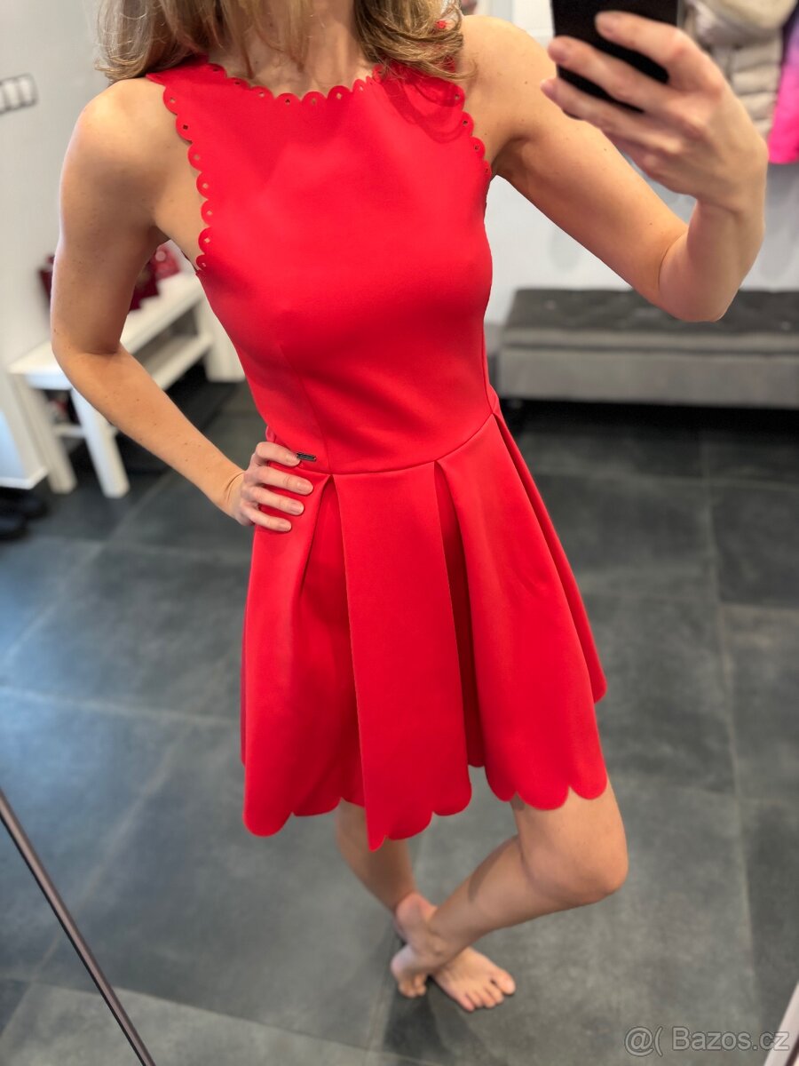 Armani Exchange šaty - 10