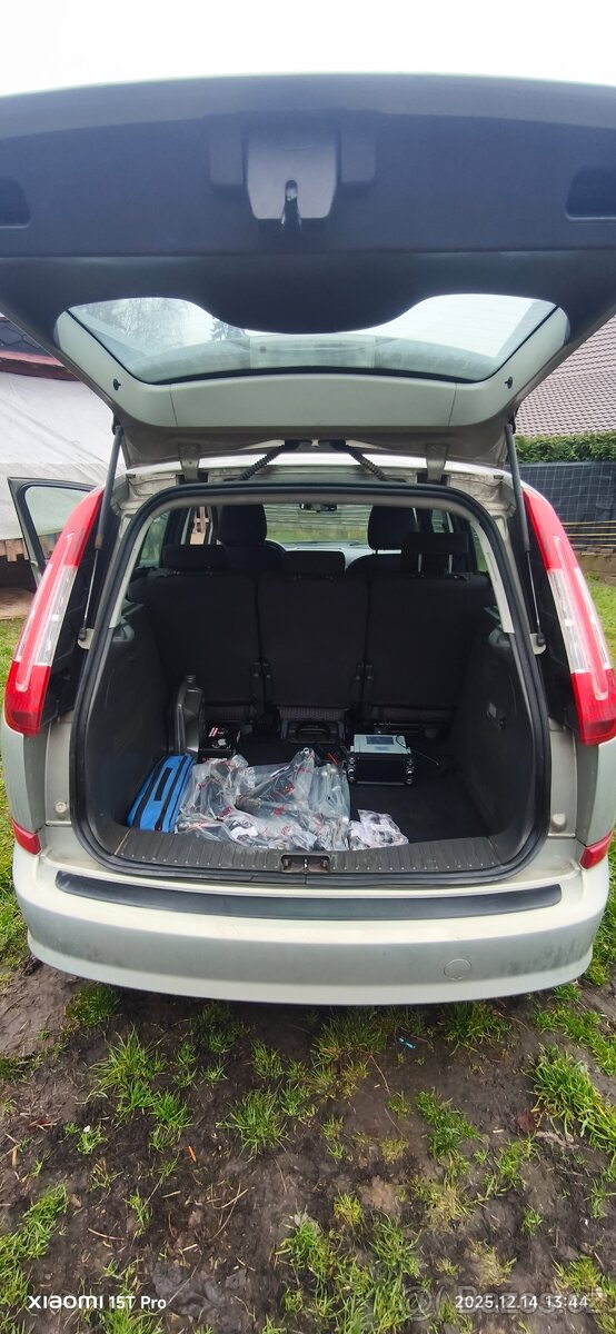 Ford C-MAX 1.6 benzín - 10