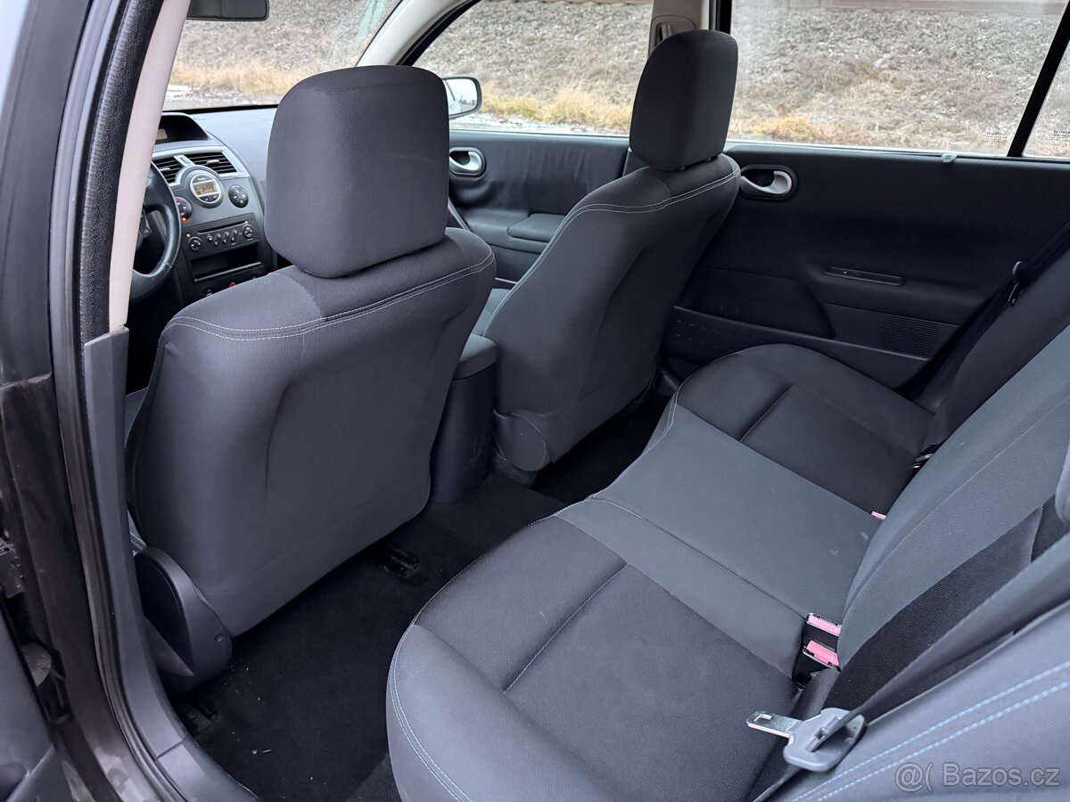 Prodám Renault Megane 1.6 benzín - 10