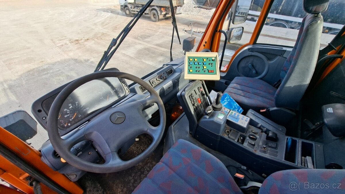 MB UNIMOG U400 4X4 - 10