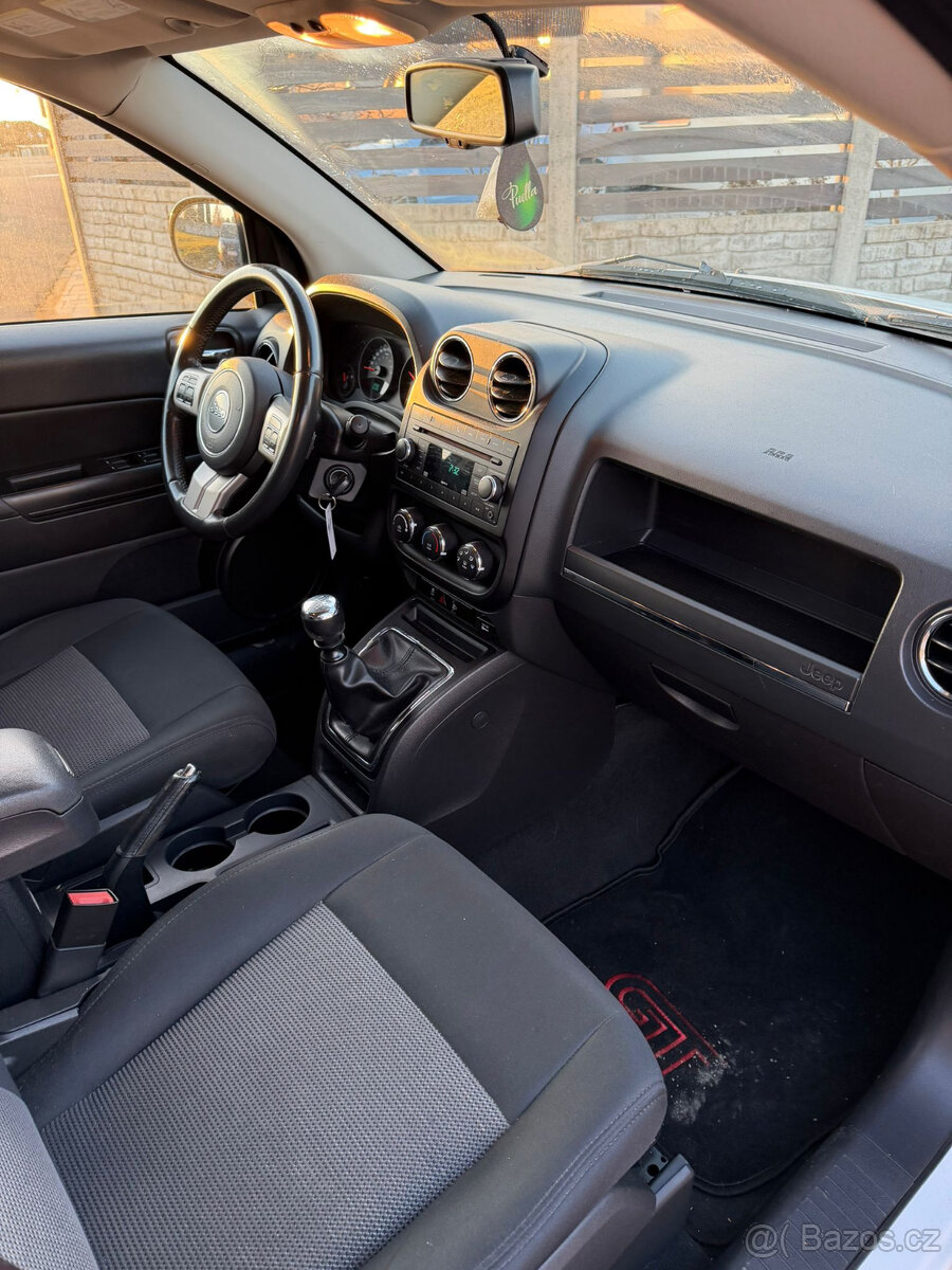 Jeep Compass 2.2 CRD – 100 kW – rok 2012 - 10