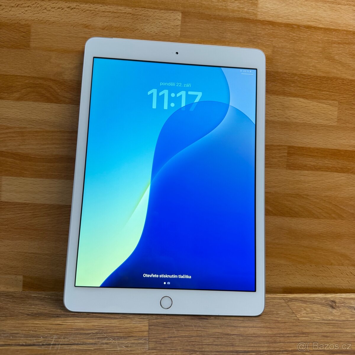 iPad 8 Cellular 128GB, bílý (12 měsíců záruka) - 10