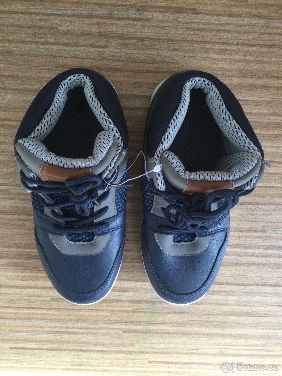 Podzimní boty vel. 31 a NOVÉ boty vel. 33 - 10