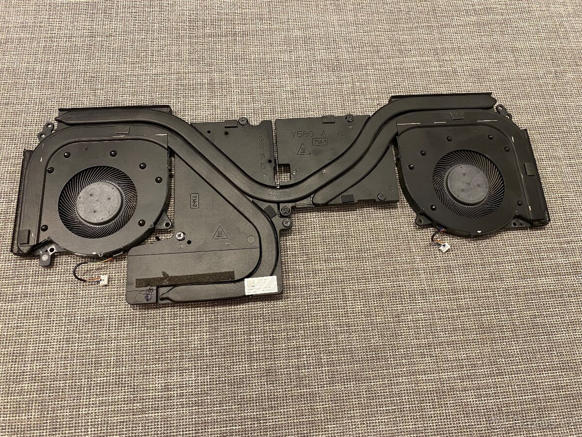 Díly z notebooku Lenovo Legion 5 (15ACH6H) - 10