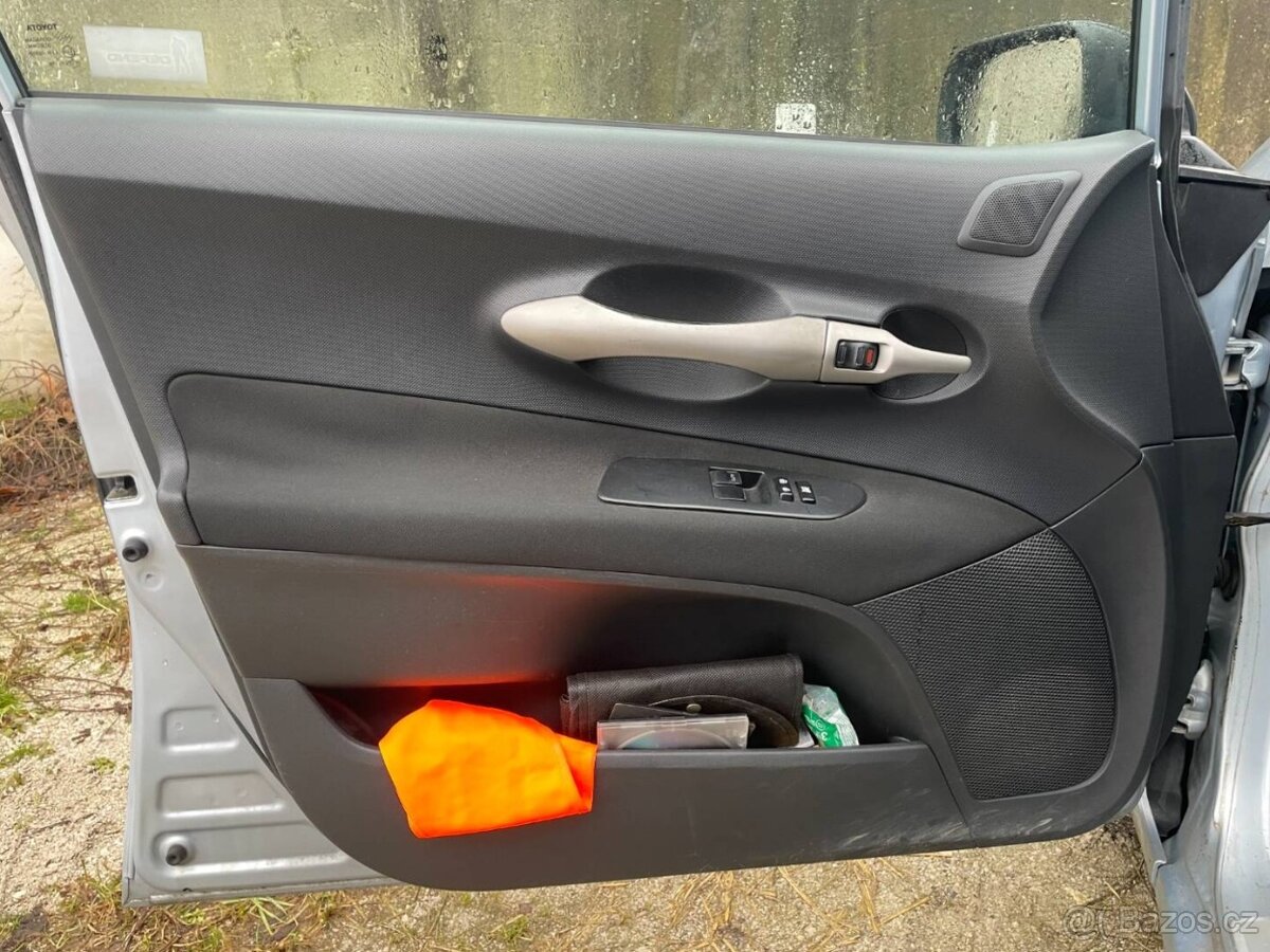 Toyota Auris 1.4 2008 - 10