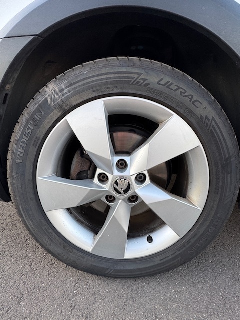 Škoda Octavia combi 3, 2.0 TDi, model SCOUT - 10