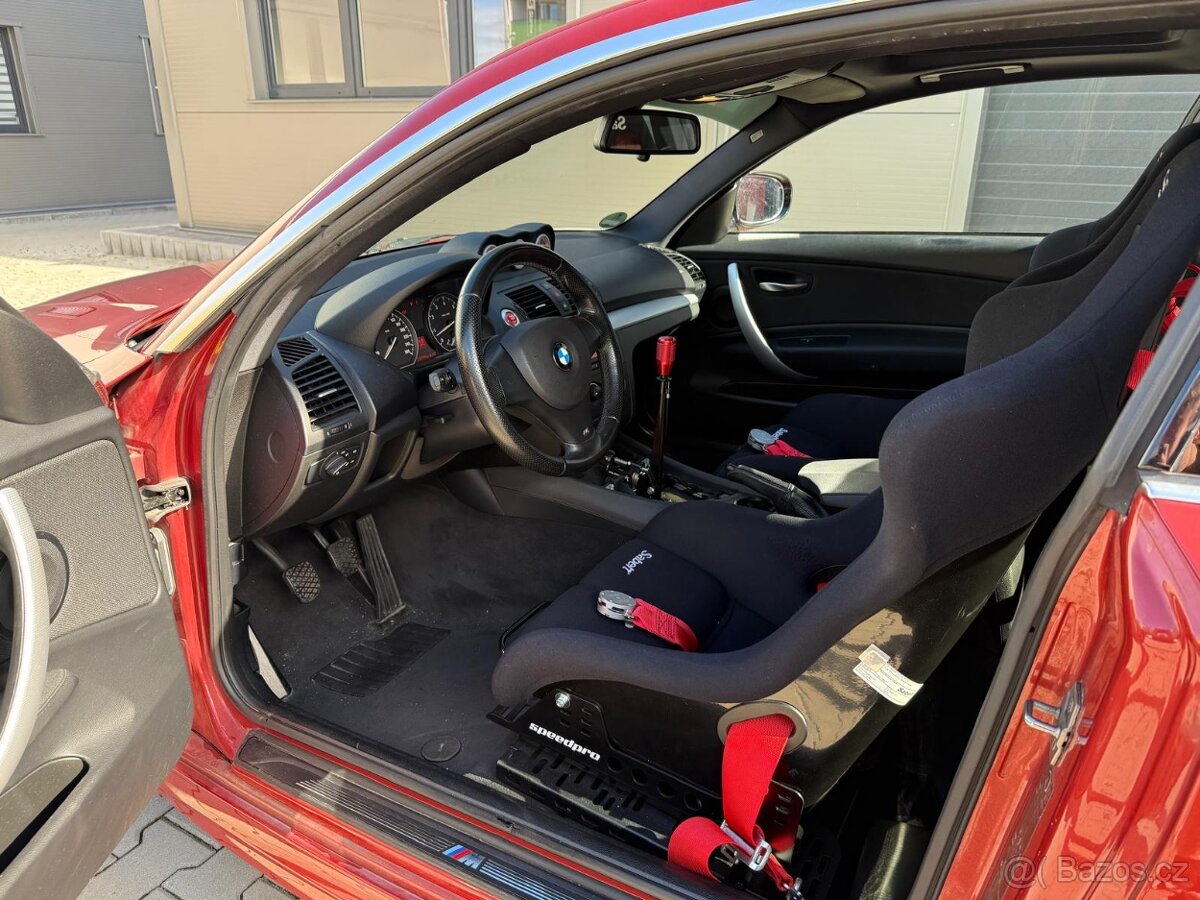 BMW E82 125i track car clubsport - 10