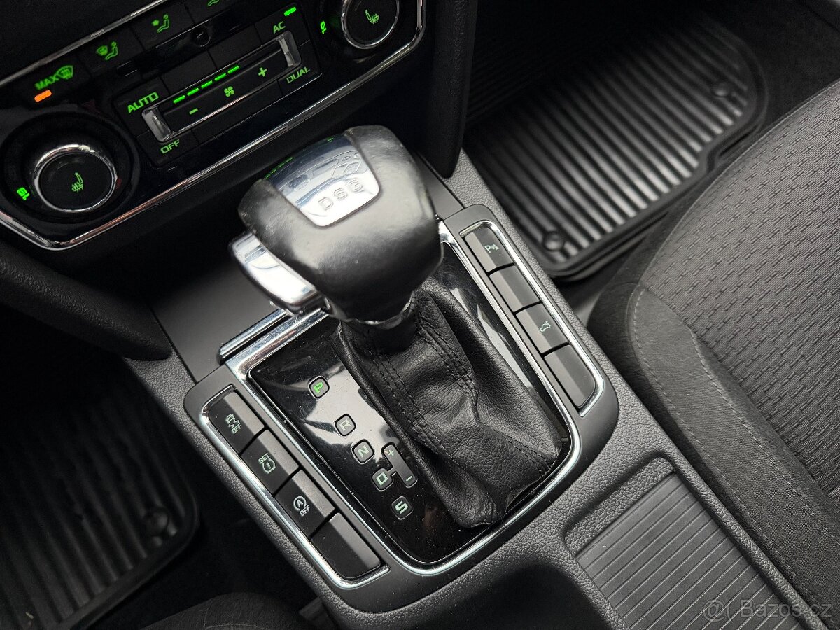 Škoda Superb 2.0 TDI Combi AUTOMAT 2010 NOVÁ STK - 10