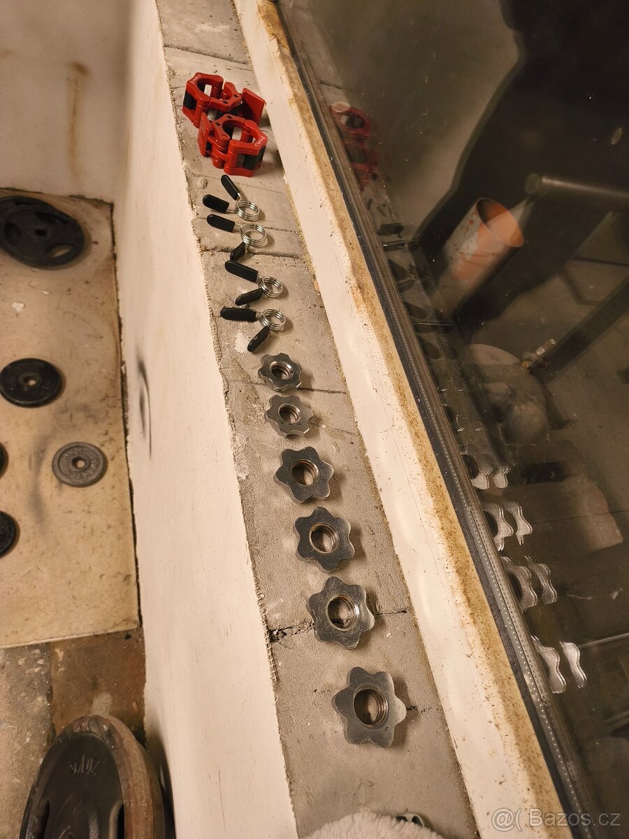 Cvičící věž a náčiní do domácí posilovny - 10