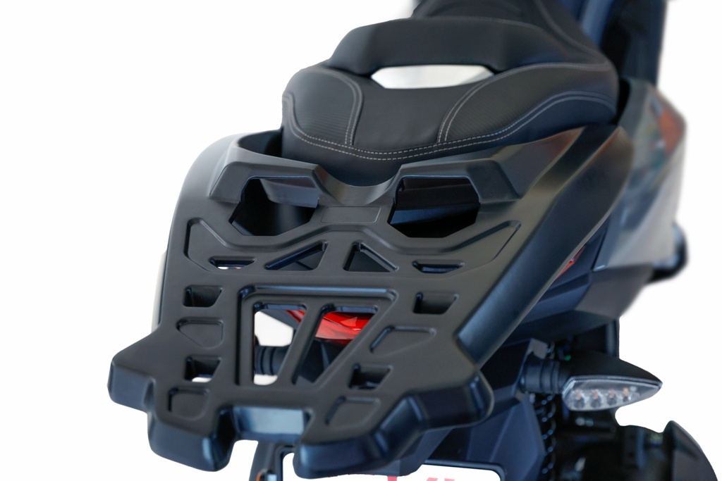 YUKI 125i YMAX Novinka - 10