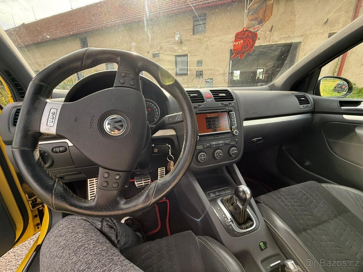 Golf V GTI Idice 30 PIRELLI - 10