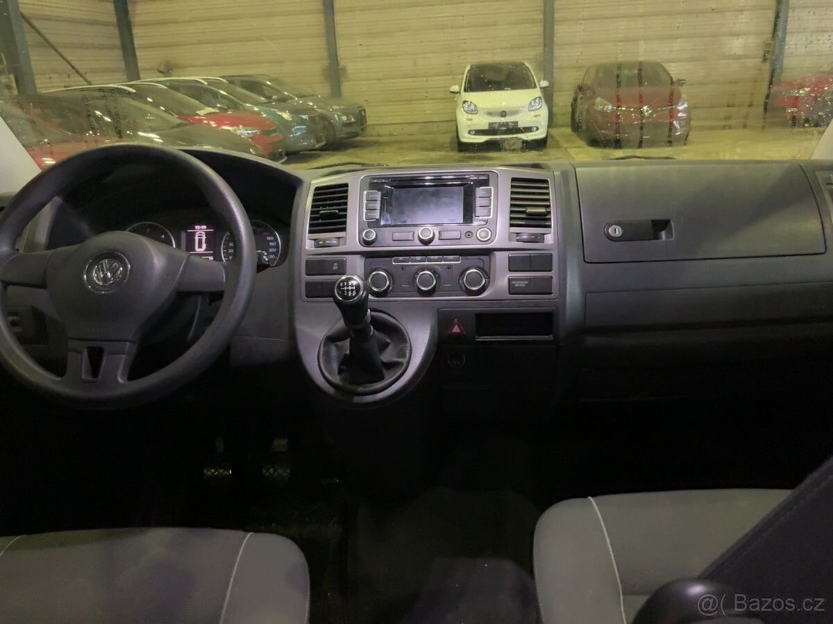 VW Multivan T5 2.0 TDI 103kW,7.sedadel,Webasto,Tažné. - 10