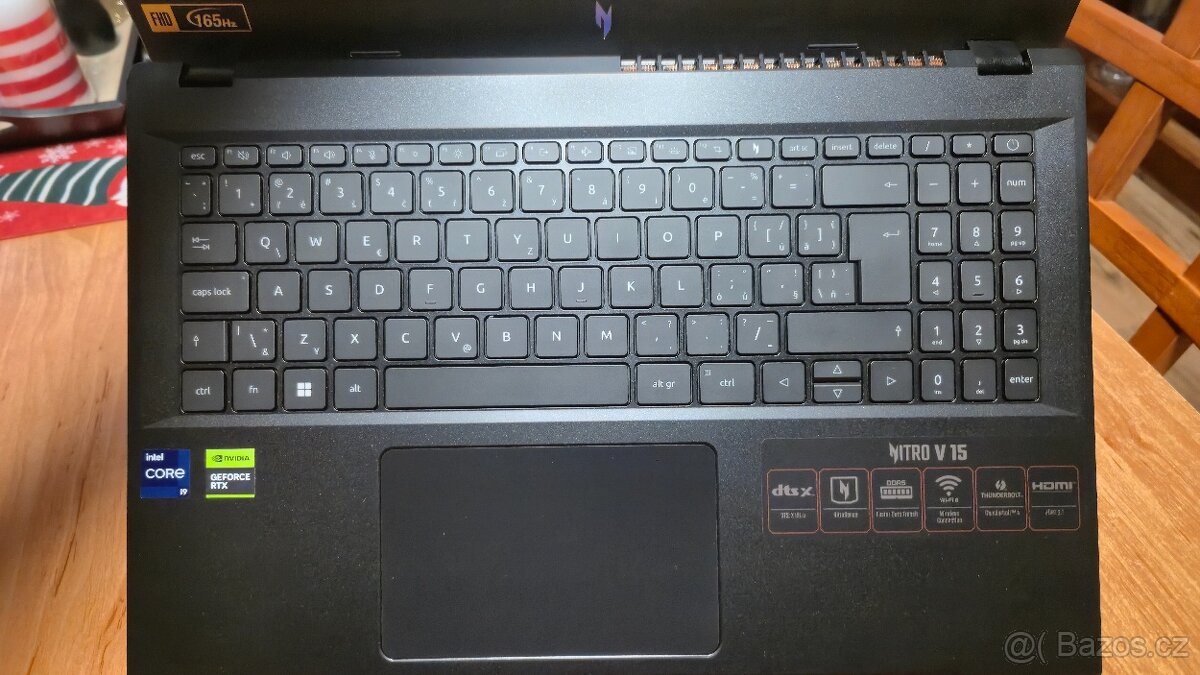 Herní notebook s grafikou Nvidia 4060 - NOVÝ - 10