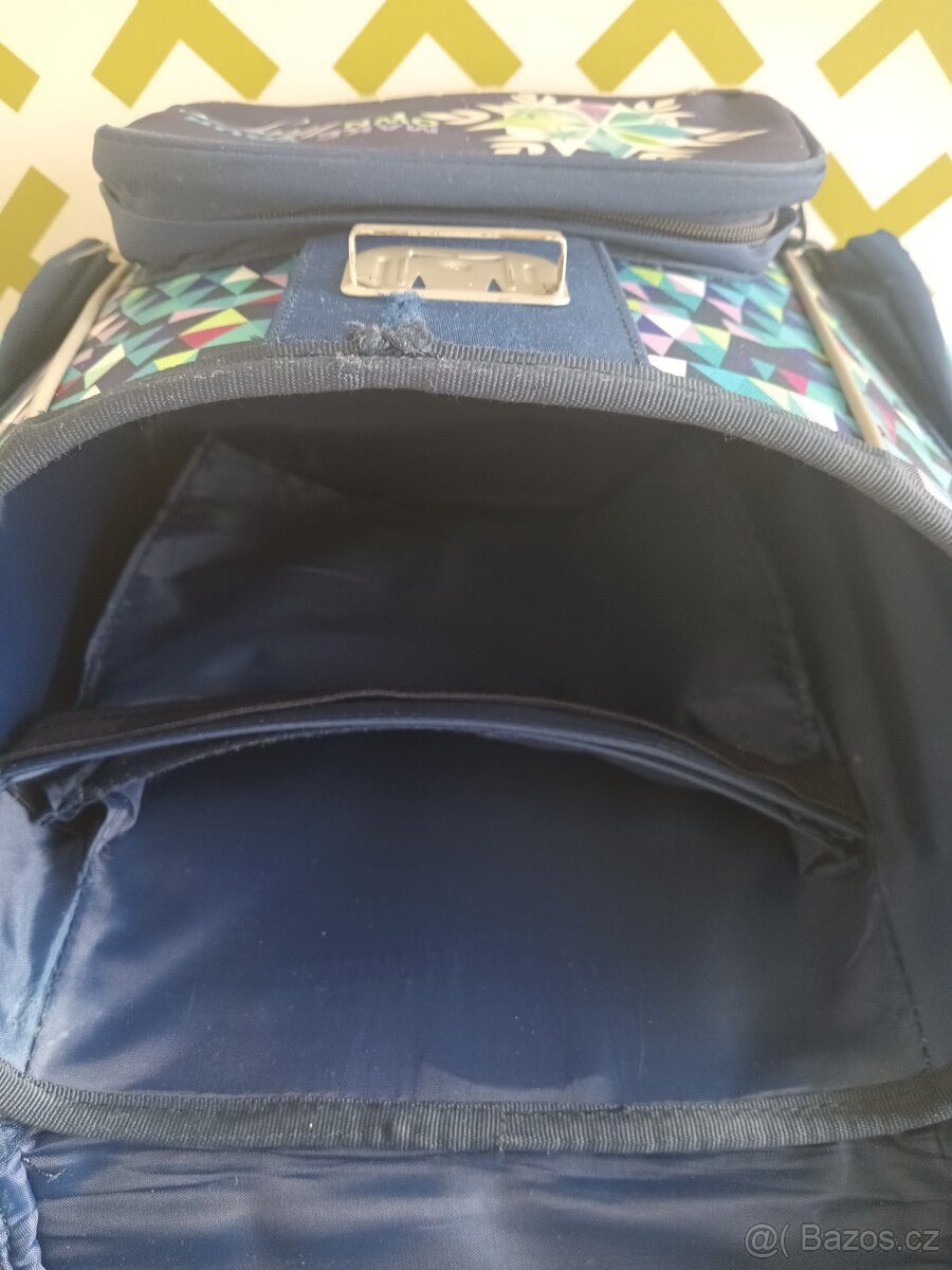 Dívčí školní batoh/aktovka Frozen Elsa a Anna + text.baťůžek - 10