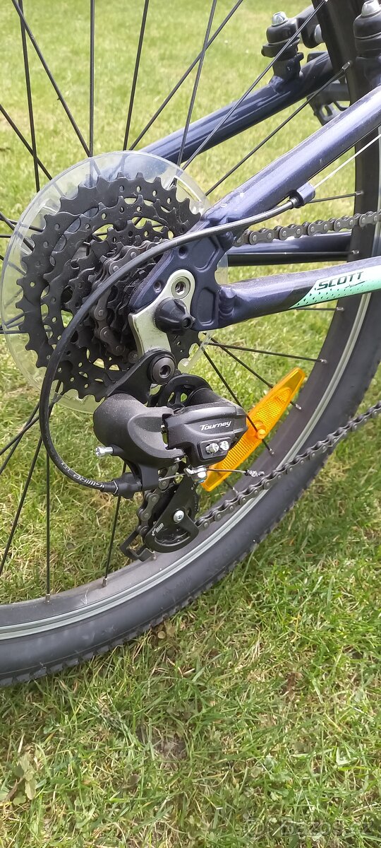 Dívčí kolo Scott 24 - 10