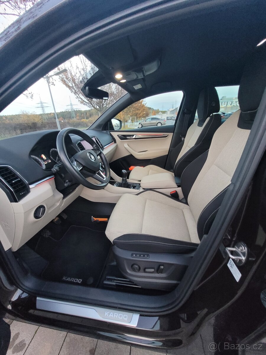 ŠKODA KAROQ STYLE+ VYHŘÍVANÉ SKLO - 10