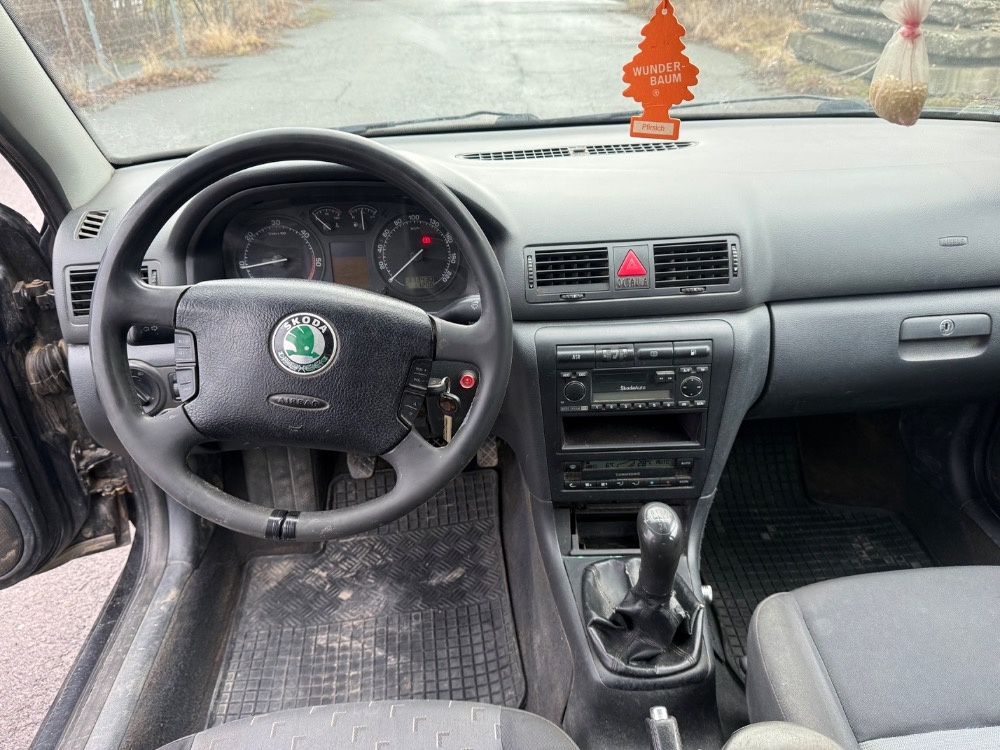 Škoda Octavie - 10