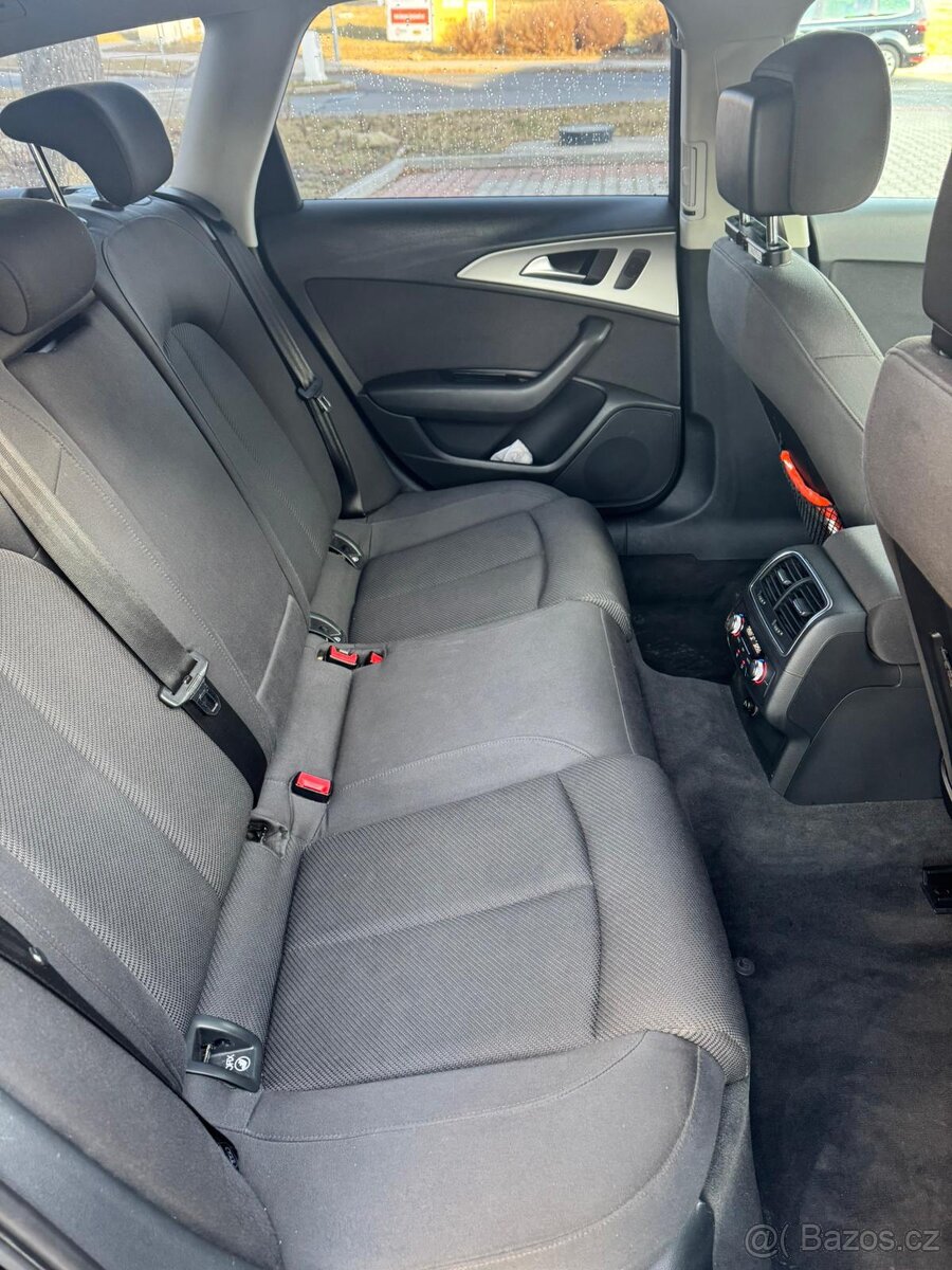 Přední+zadní sedadla AUDI A6 C7 Avant vyhřívané, top stav - 10