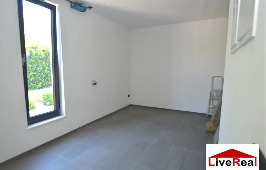 SUKOŠAN, VILA NA PLÁŽI S BAZÉNOM - 10