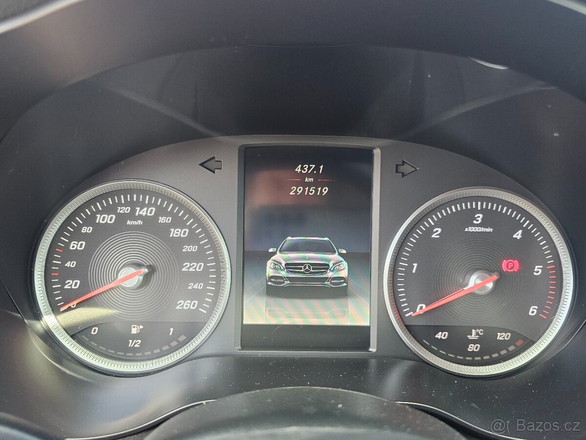 MERCEDES-BENZ C220D 125kW 2016 7G-TRONIC,VÝHŘEVY,TAŽNÉ - 10