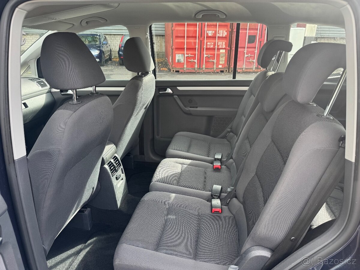 Volkswagen Touran II 1.6 TDi 7-MÍST 2014 MOŽNO NA SPLÁTKY - 10